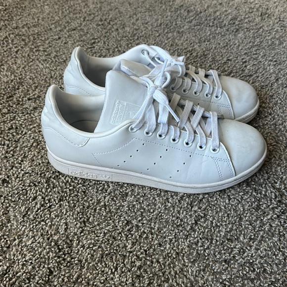 Shoes - Picture 2 of 5